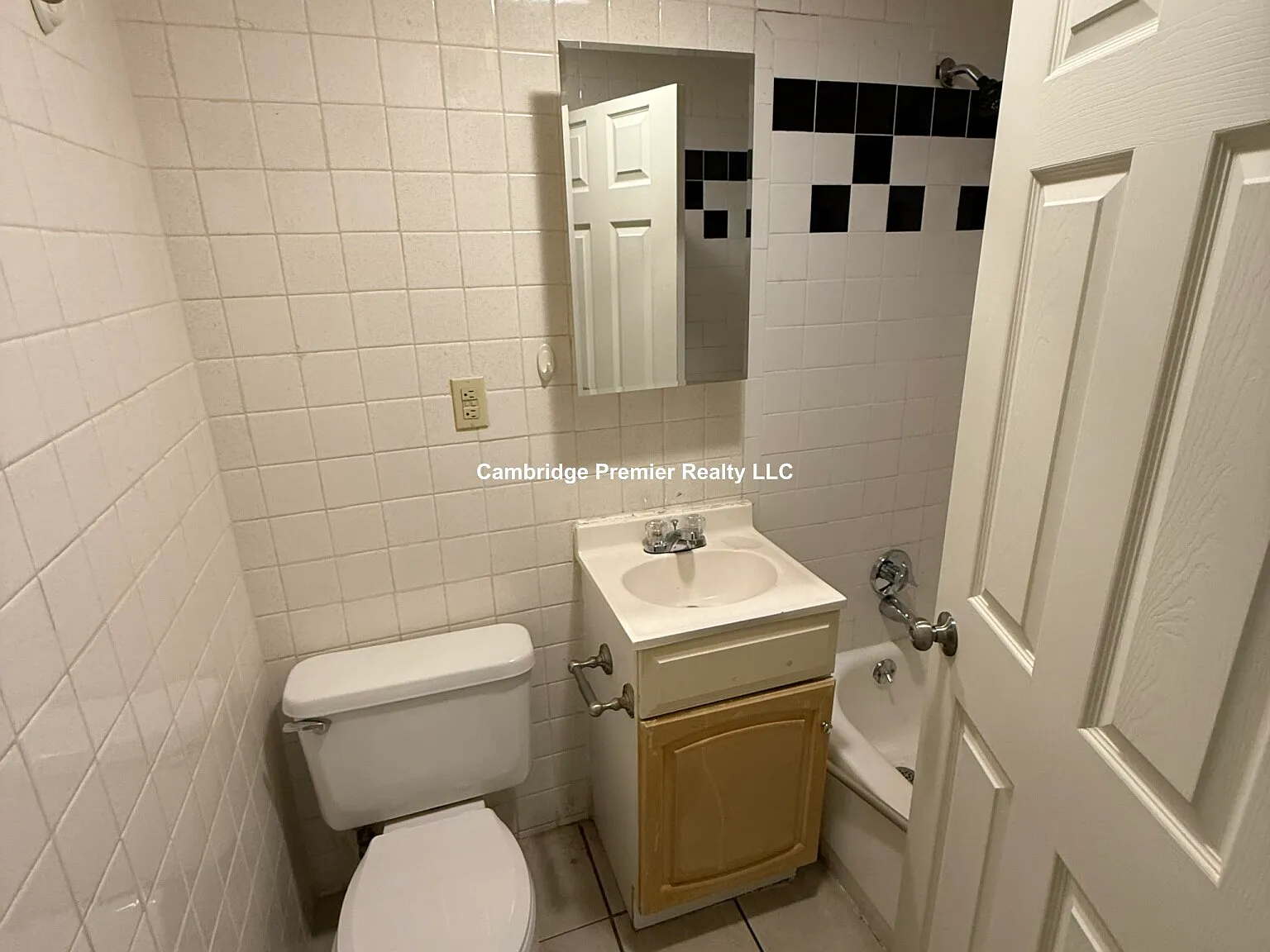 2 bed, 800 sqft, $2,800 — Photo 3