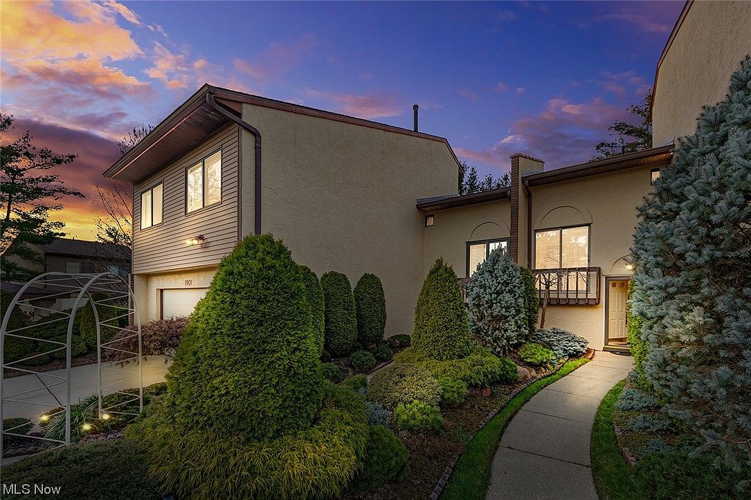 1899 Brookwood Dr, Akron, OH 44313 Zillow