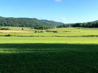 Rotten Fork Rd, Pall mall, TN 38577