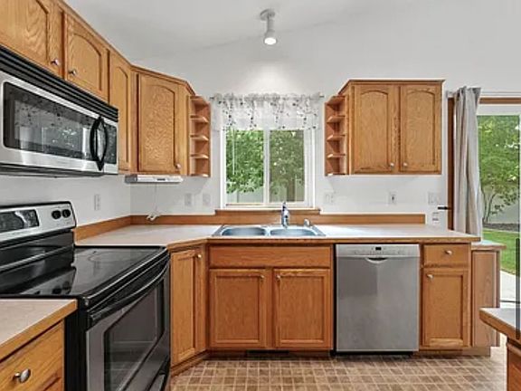 5th image of 23108 E Remington Ln