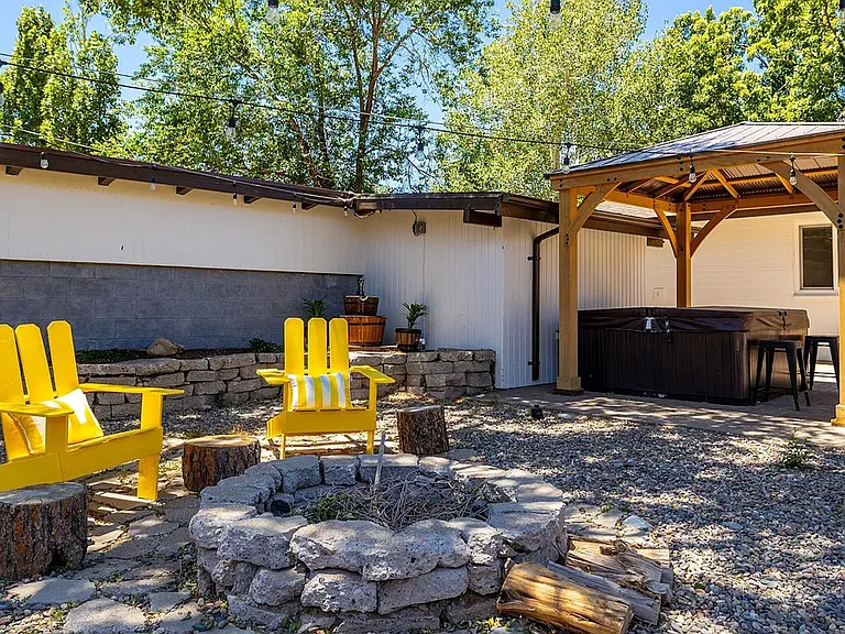 3650 N Loma Vista Dr — Photo 40