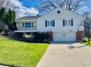 23776 Glenhill Dr, Beachwood, OH