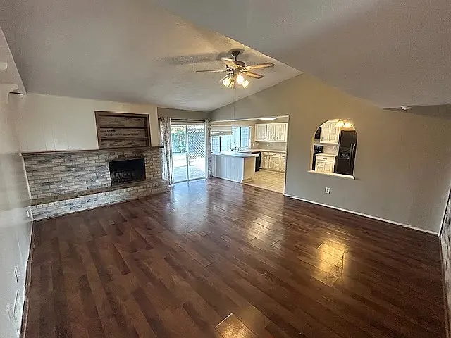 6202 Zanes Ct — Photo 4