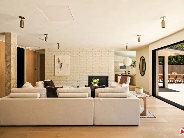 16632 Park Lane Cir, Los Angeles, CA 90049
