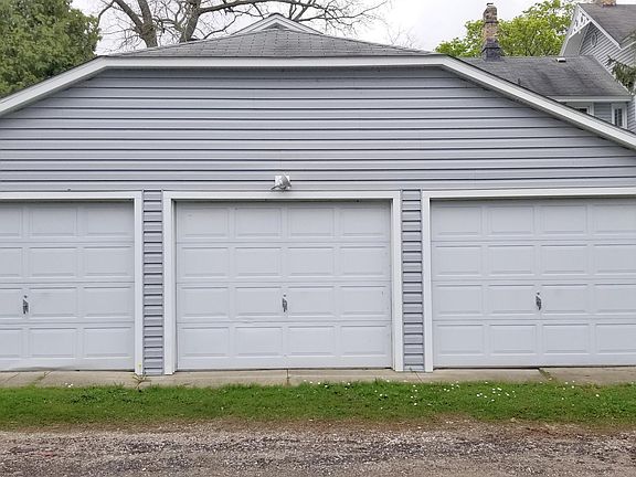 Parking in far left stall.