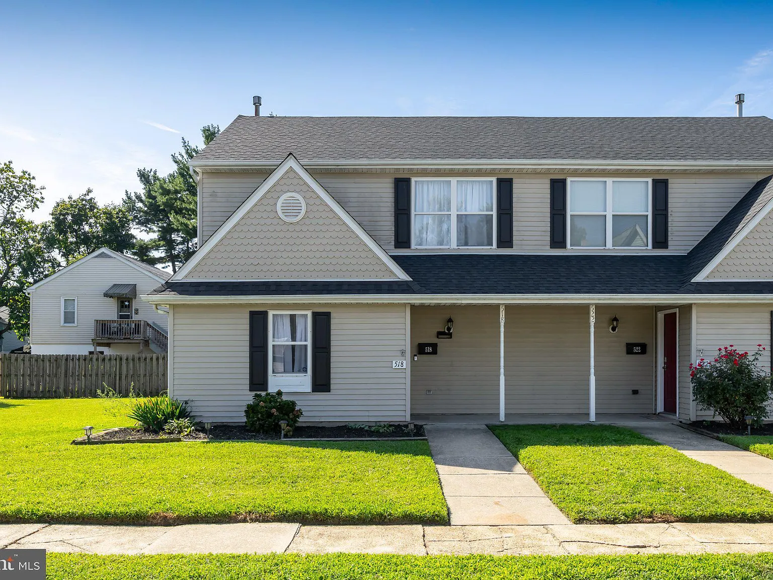 3 bed, 1.5 bath, 1500 sqft, $2,500 — Photo 1