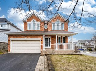 52 Long Island Cres, Toronto, ON M1C5E4