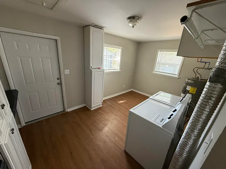 2360 Liberty Rd — Photo 14