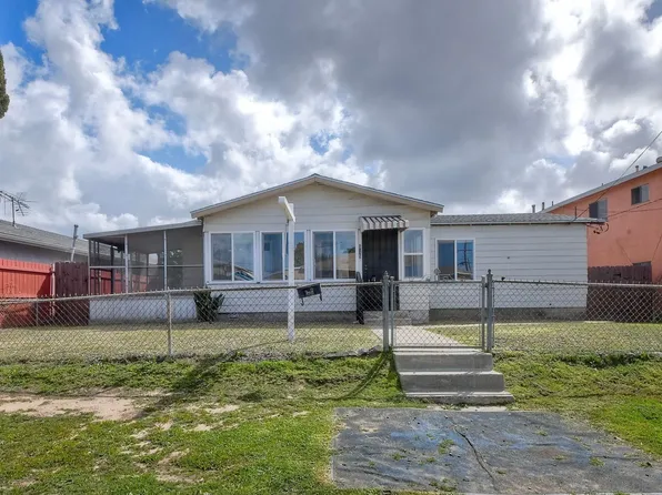 915 S 39th St, San Diego, CA 92113