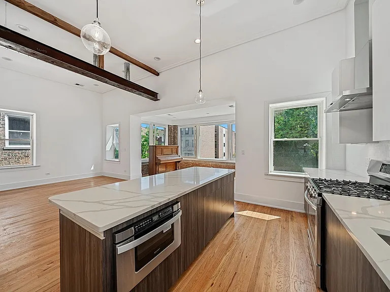 1412 N Washtenaw Ave #3 — Photo 4