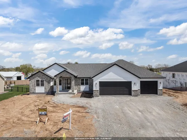 N1340 Meadow Park Dr, Greenville, WI 54942