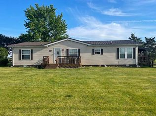 412 W South St, Boswell, IN 47921