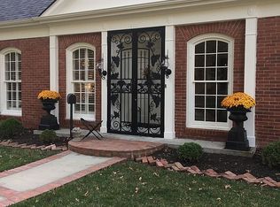 5300 Falmouth Rd, Fairway, KS 66205