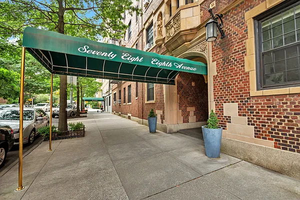 Sold by Compass | media 11