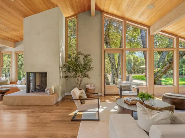 1700 Walnut Drive, Oakville, CA 94562