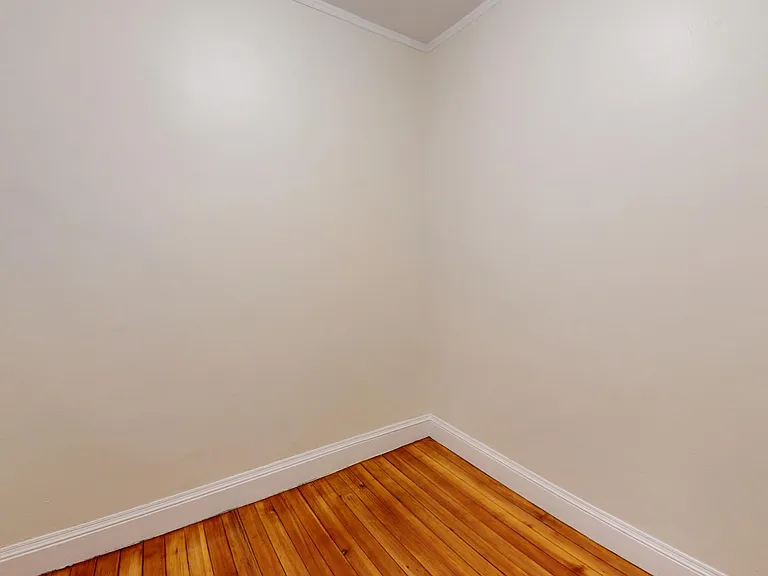 Kelton Street Apartments — Photo 95