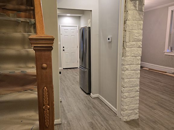4th image of 5065 Northland Ave
