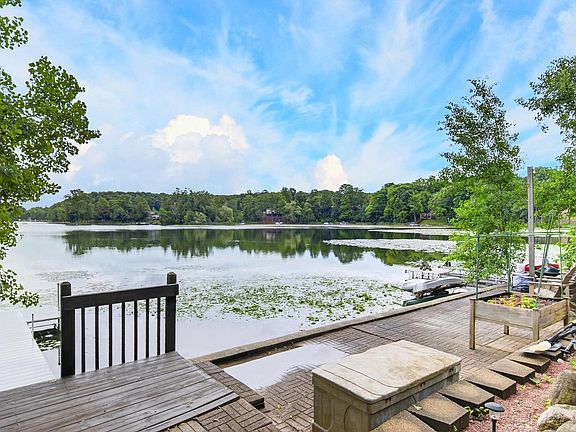 4th image of N7415 Lake Terrace DRIVE