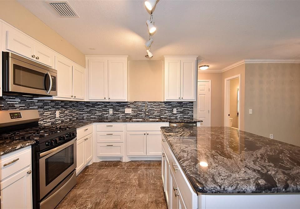 1st image of 19723 Canyon Gate Ct