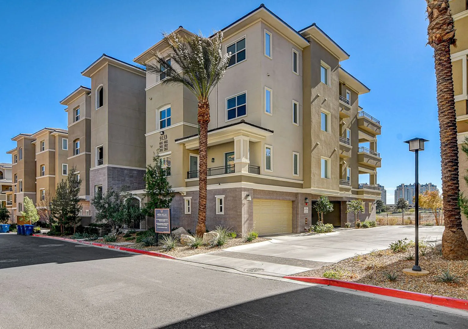Mira Villa Condo — Photo 2
