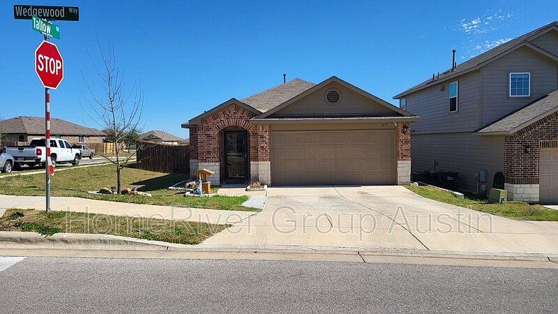 1st image of 105 Wedgewood Way