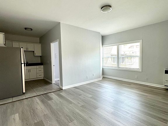 Living Room - Lots of Natural Light