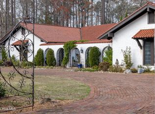 903 Robert St, Windsor, NC 27983