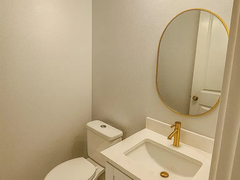8132 Penrod St — Photo 22