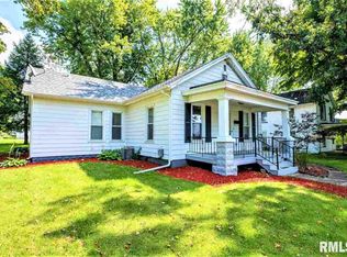 207 S Myers St, Eureka, IL 61530