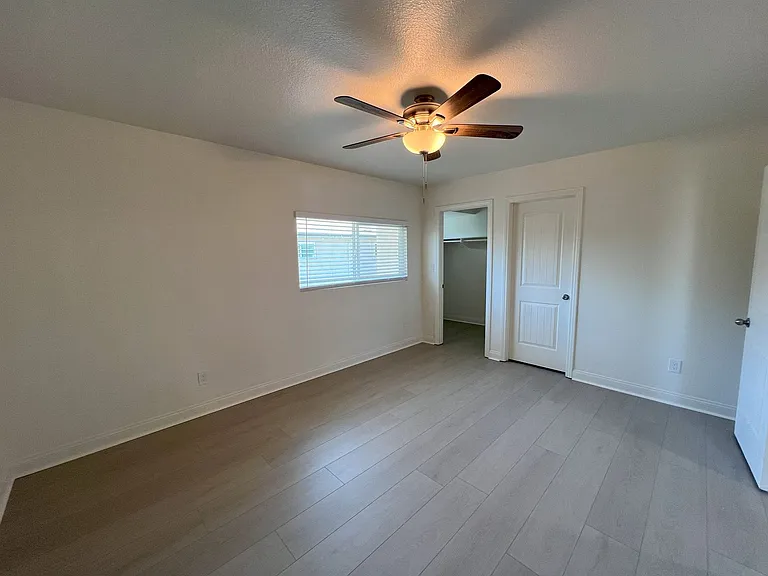 431 Van Houten Ave — Photo 12