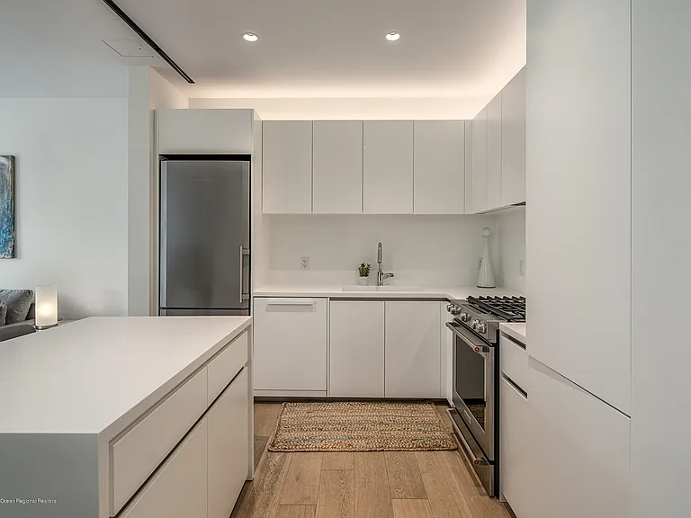 601 Heck St #207 — Photo 14