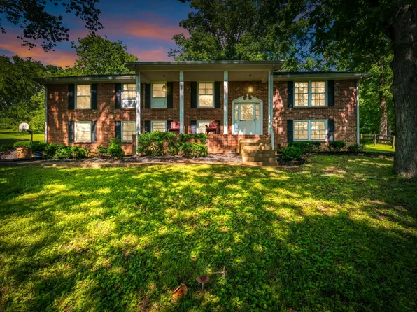 1204 Madison Creek Rd, Goodlettsville, TN 37072