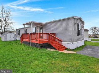 54 Penn Valley Vlg, Lititz, PA 17543