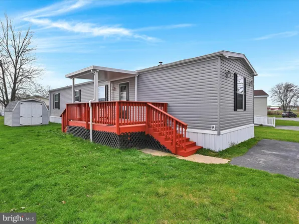 54 Penn Valley Vlg, Lititz, PA 17543
