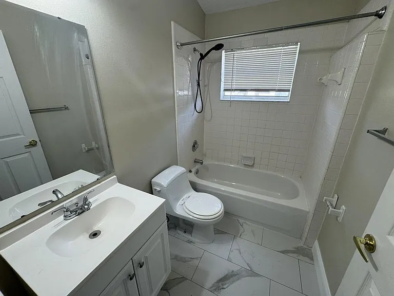 2347 Blake Way — Photo 24