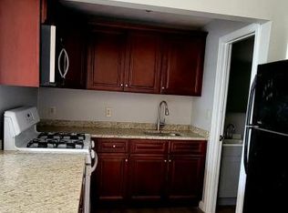 192 Wellington St, Fall River, MA 02720