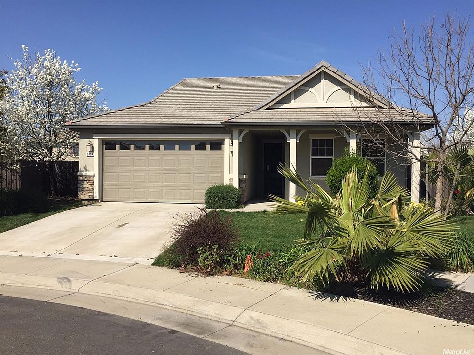 1st image of 2839 Pine Brook Dr