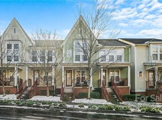 1069 Sycamore Green Pl, Charlotte, NC 28202