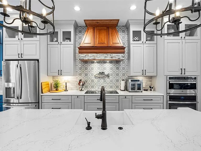 6022 Beacon Shores St — Photo 18