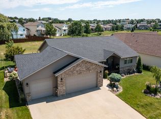 4319 Valley Dr, Bismarck, ND 58503