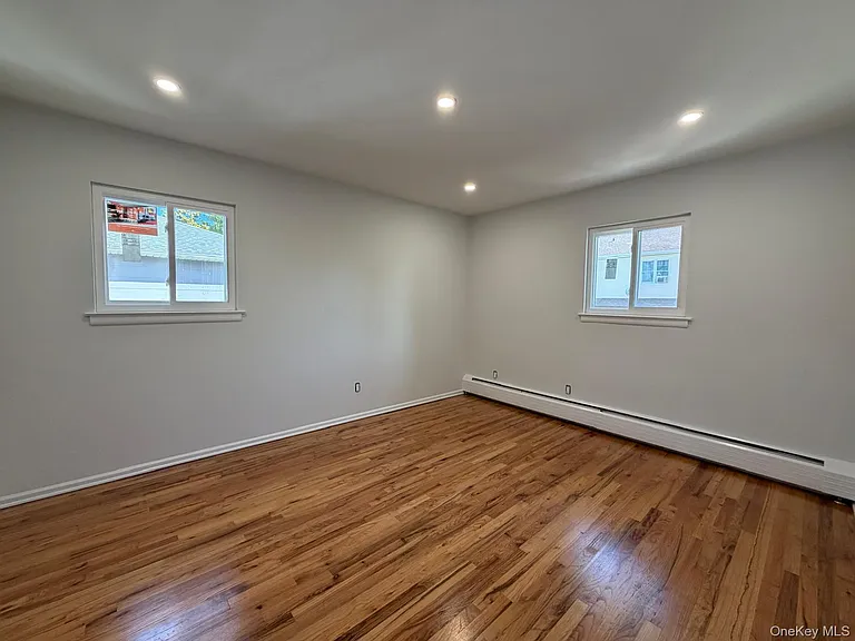 65 Florida Ave — Photo 6