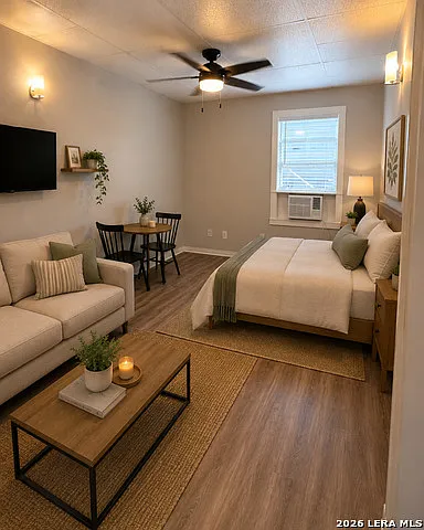 203 E Rosewood Ave #2 — Photo 2