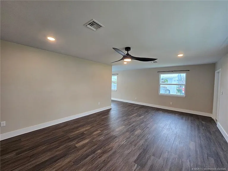 5968 SE Avalon Dr — Photo 12