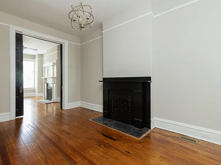 2615 E Grace St #1 — Photo 8