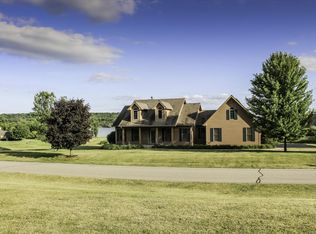 1191 Turnberry Ct, Lake Geneva, WI 53147