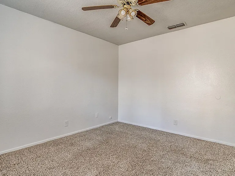 6530 Fall Creek Hwy — Photo 31