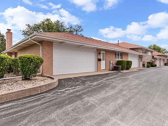 4th image of 10817 Louetta Ln