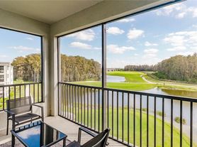 6046 National Boulevard Ave