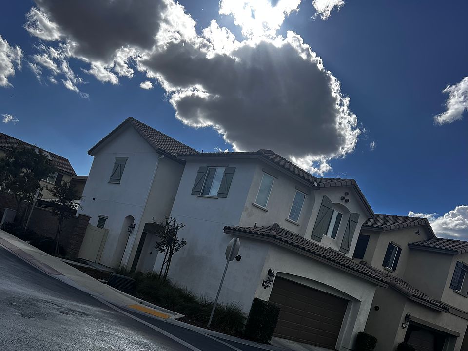 2nd image of 27459 Red Rock Rd