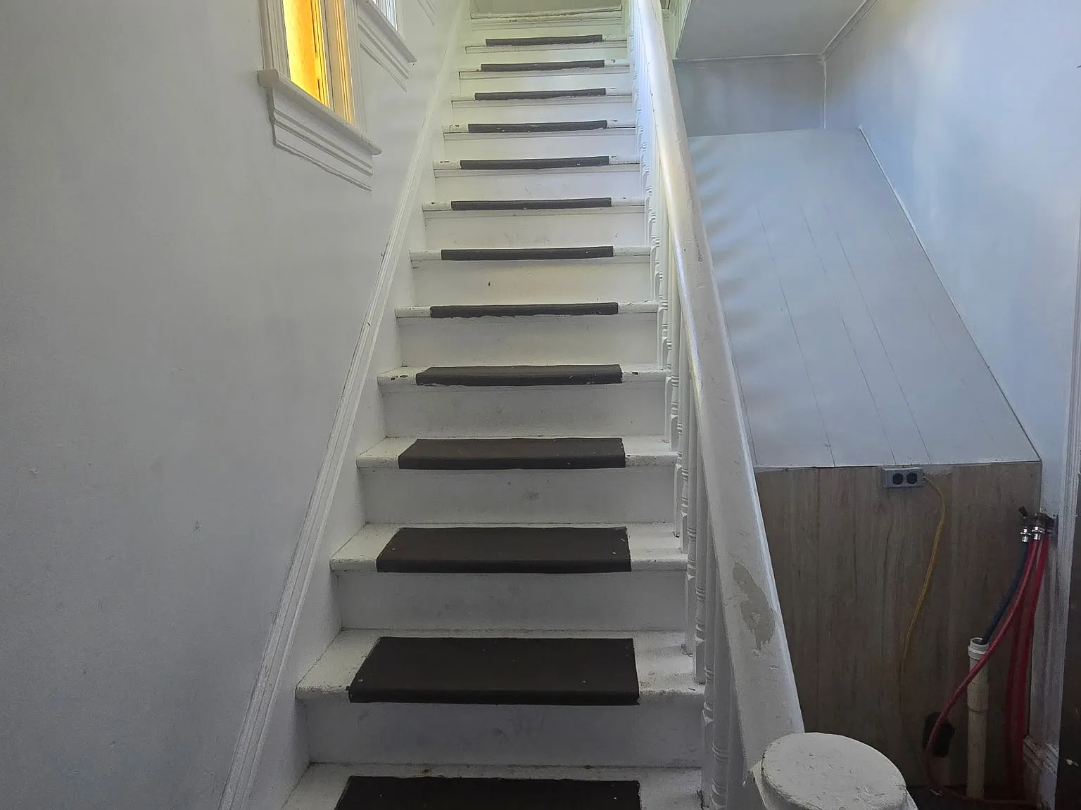 94 Kennedy St — Photo 4